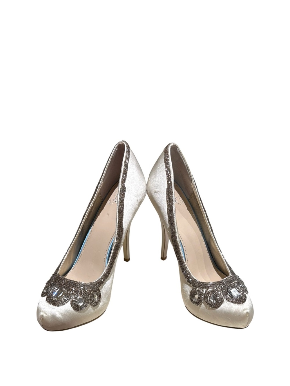 Disney Glass Slipper Collection Ivory Satin Heels  Silver Embellishments Size 9